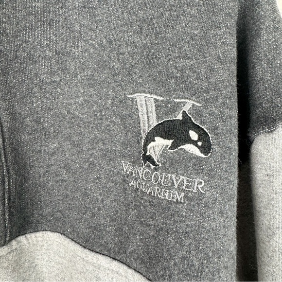 Vintage Vancouver Aquarium Sweater - Picture 6 of 8
